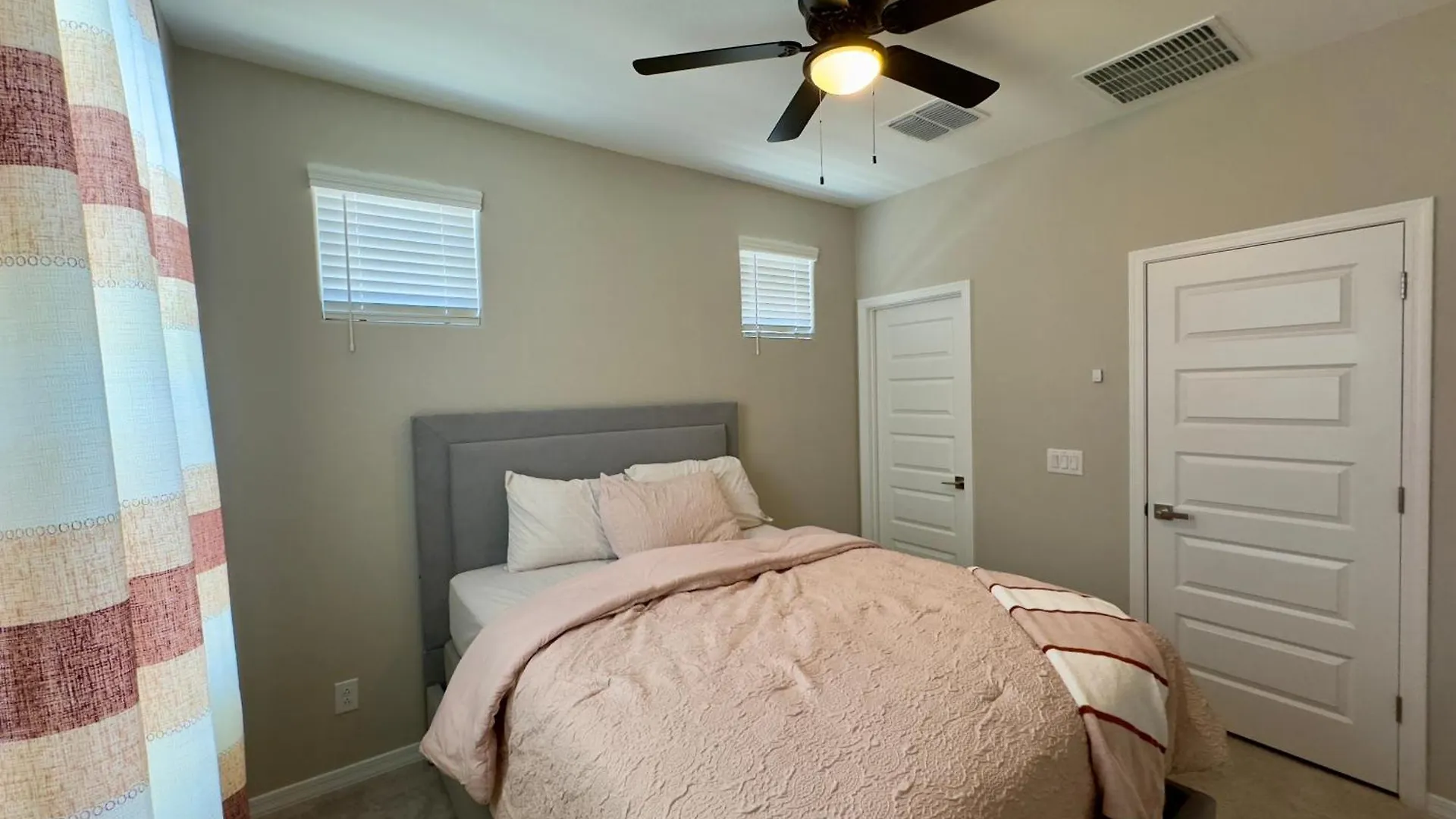 Friendly Host Near Loop 202 With Mountain Views Apartment Phoenix 0*,  United States